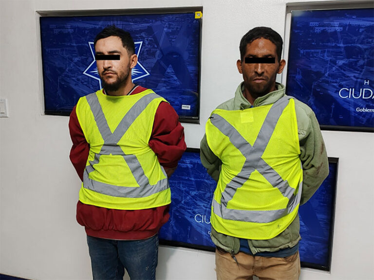 Detienen a dos sujetos por el delito de robo de cableado