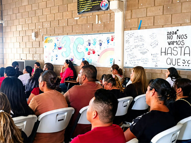 Capacita Salud Municipal a padres para identificar señales de alerta en adolescentes