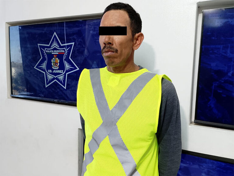 Policías municipales arrestan a sujeto con orden de aprehensión girada en Jalisco
