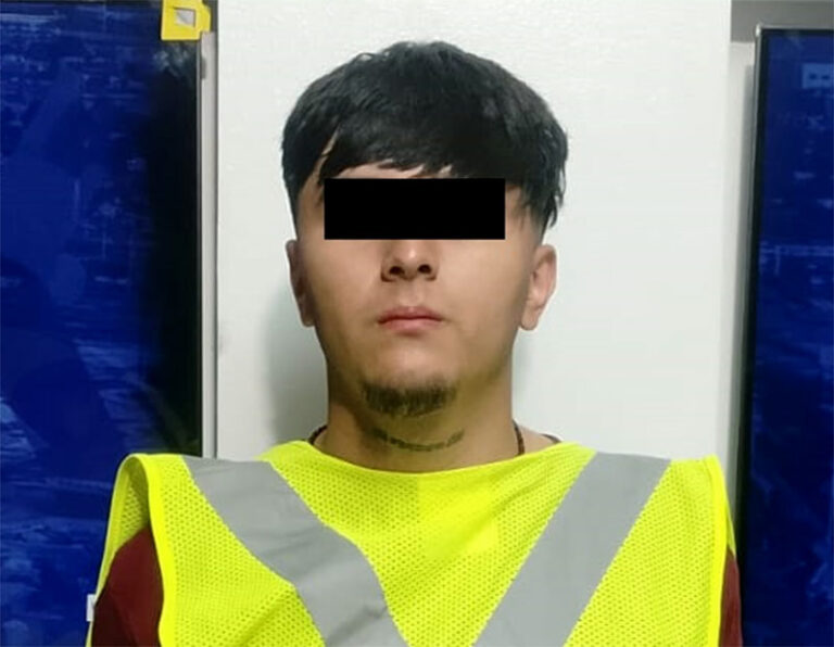 Detienen en rápida intervención policial a presunto asaltante de tienda de conveniencia