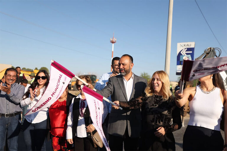 Arranca construcción de puente superior bulevar Juan Pablo II y Valle del Sol