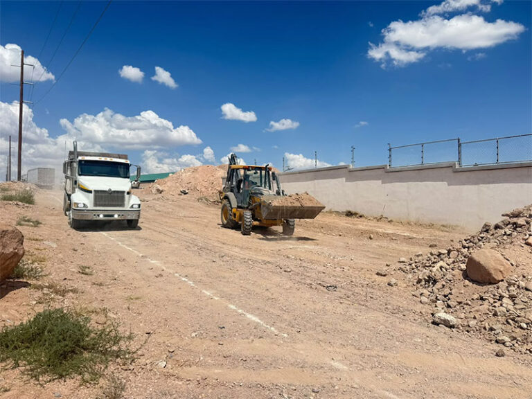 Prepara SCOP nueva ruta alterna para mejorar la movilidad por obras de puentes al norte de Chihuahua.