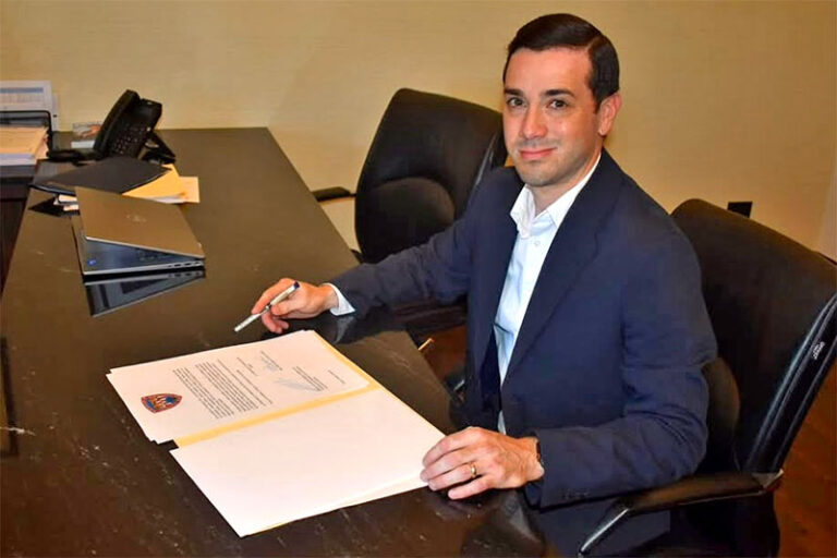 Maru Campos designa a Daniel Chaires Gutiérrez como titular del Registro Público de la Propiedad y del Notariado