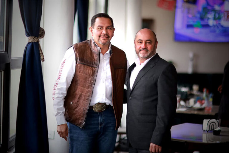 Cierran filas con Cruz fundadores de Morena en Parral; de cara al 2027